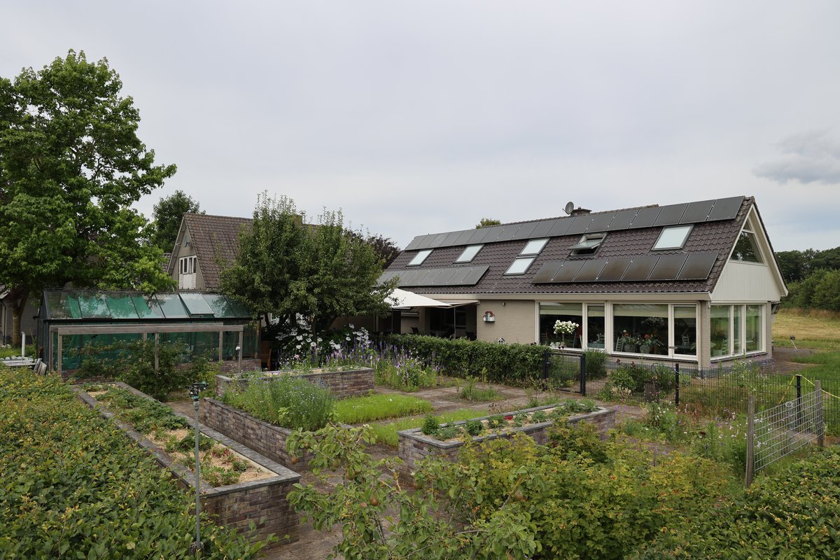 Senioren en dieren op de zorgboerderij